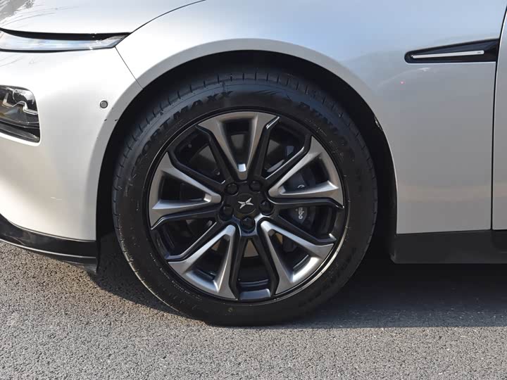 Фото 7 - XPeng P7