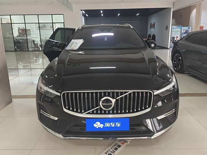 Фото 2 - Volvo XC60