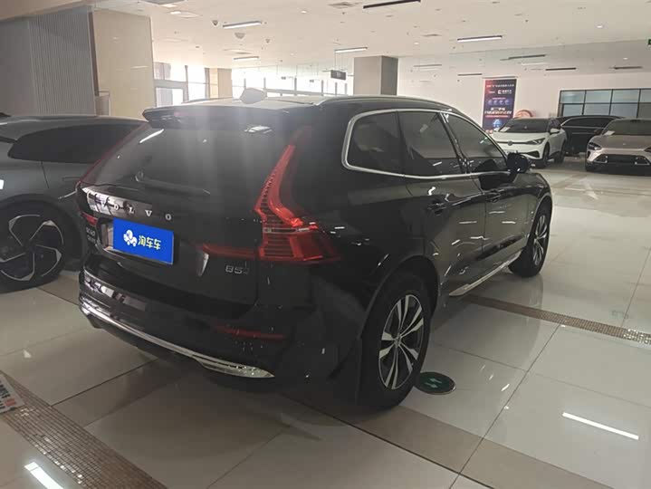Фото 3 - Volvo XC60