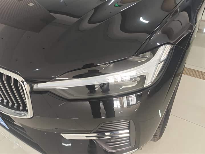 Фото 5 - Volvo XC60