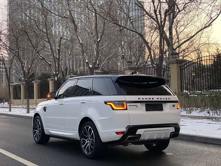 Фото 7 - Land Rover Range Rover Sport