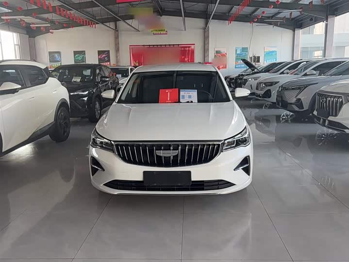 Фото 3 - Geely Emgrand