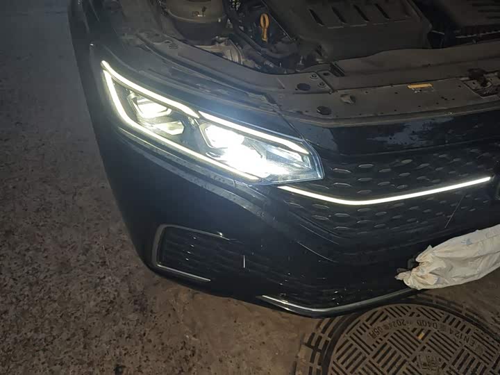 Фото 30 - Volkswagen Passat