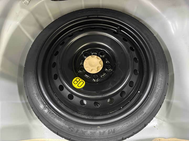 Фото 21 - Toyota Corolla