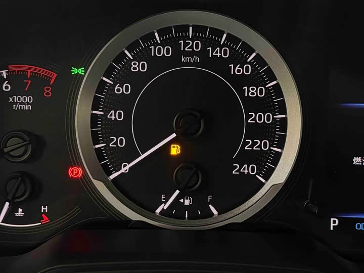 Фото 22 - Toyota Corolla