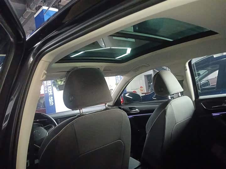 Фото 18 - Volkswagen Tayron X