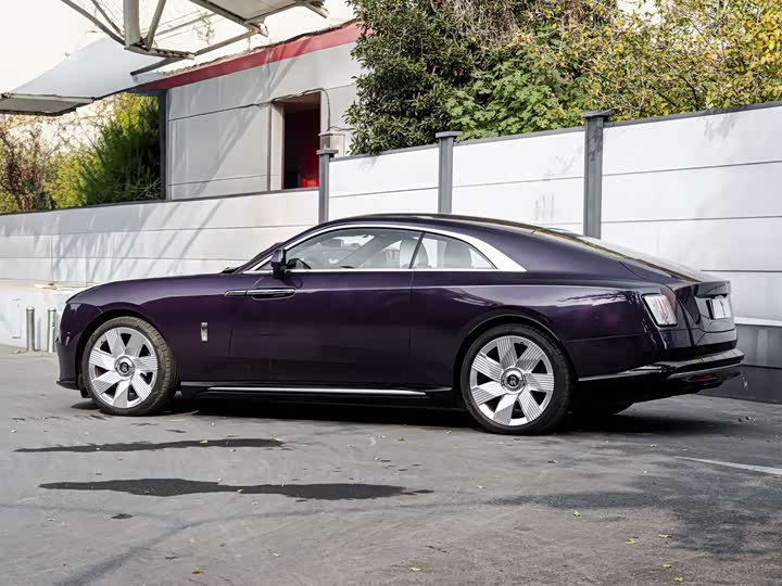 Фото 2 - Rolls-Royce Spectre