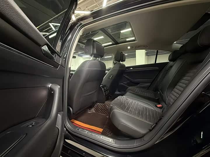 Фото 10 - Volkswagen Magotan