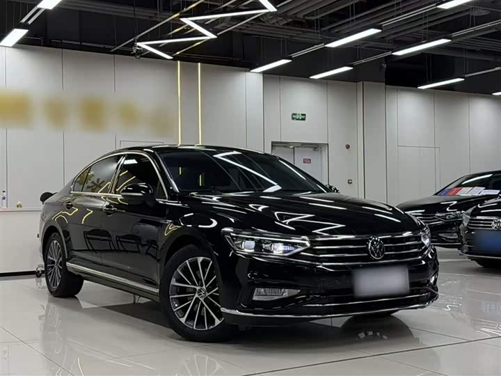 Фото 4 - Volkswagen Magotan