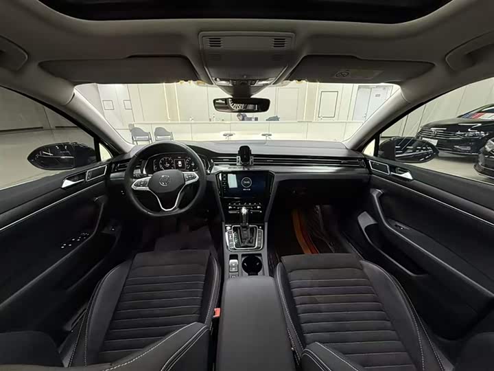 Фото 8 - Volkswagen Magotan