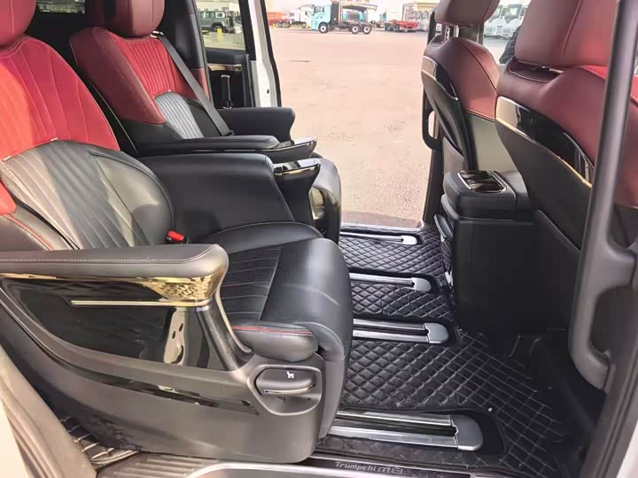 Фото 5 - GAC Trumpchi M8