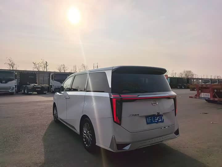 Фото 9 - GAC Trumpchi M8