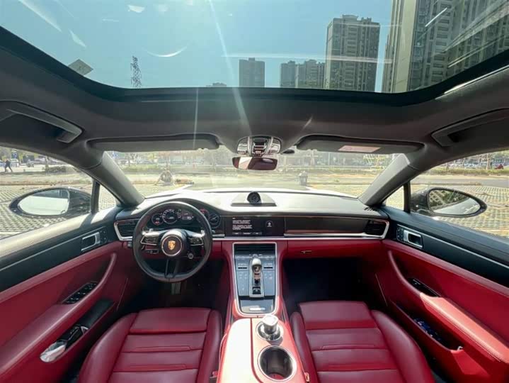 Фото 5 - Porsche Panamera