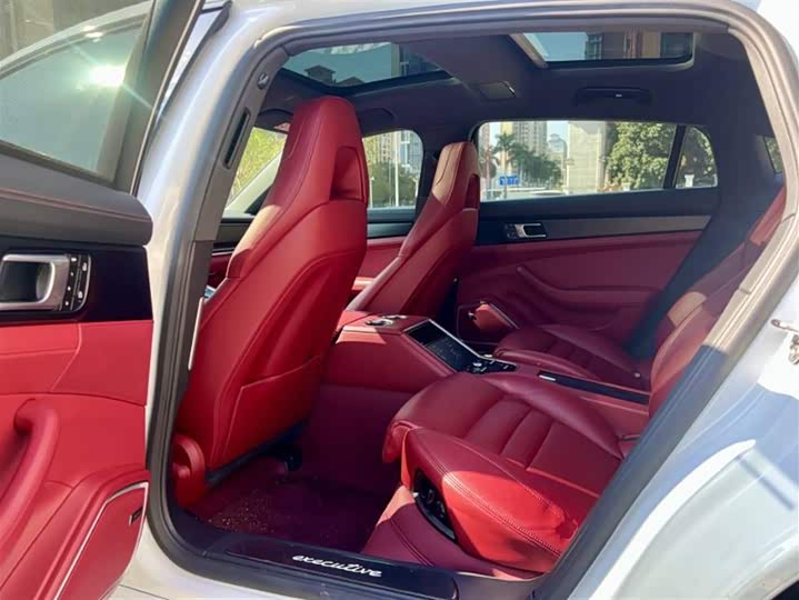 Фото 6 - Porsche Panamera