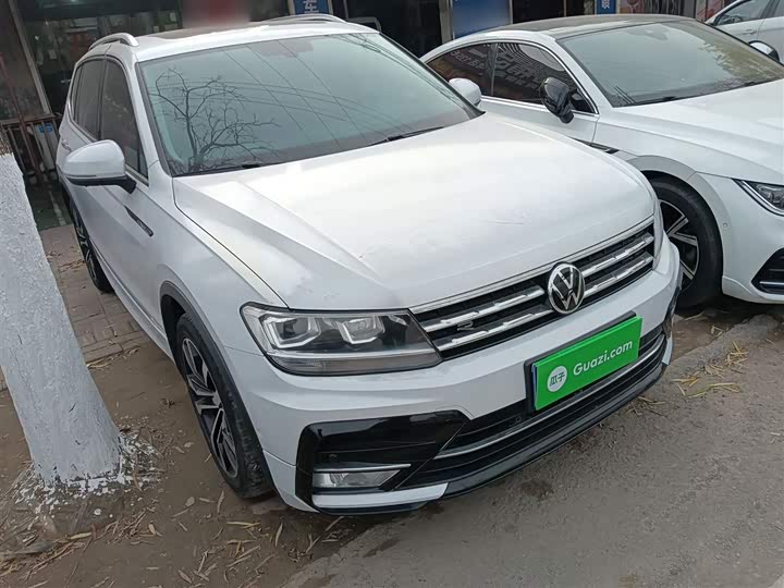 Фото 4 - Volkswagen Tiguan L Pro