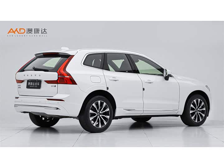 Фото 3 - Volvo XC60