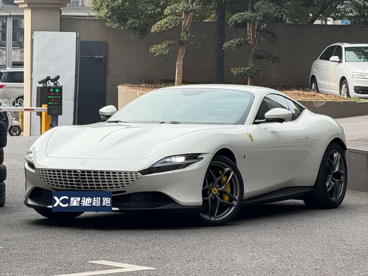 Фото 1 - Ferrari Roma