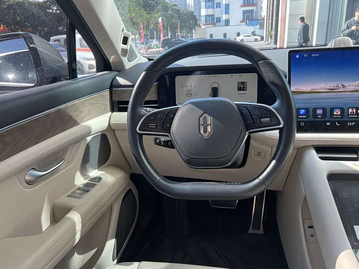 Фото 11 - Aito M5