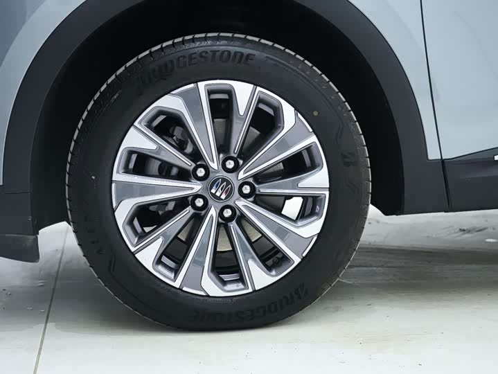 Фото 27 - Buick Envision S