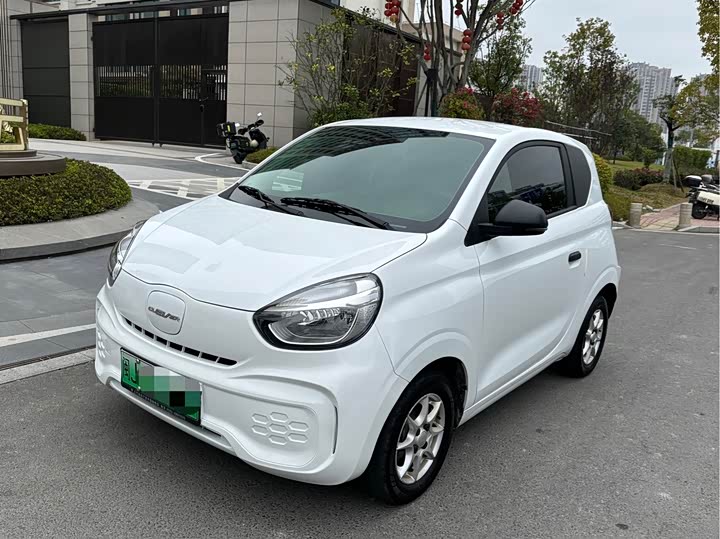 Фото 2 - Roewe Clever