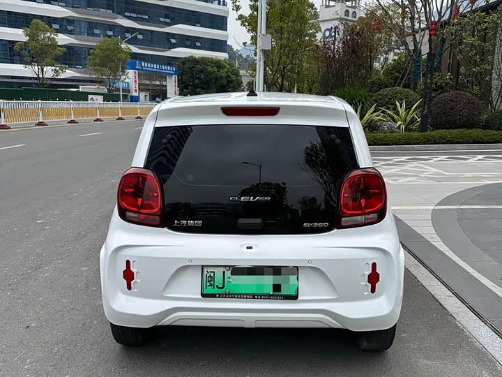 Фото 4 - Roewe Clever