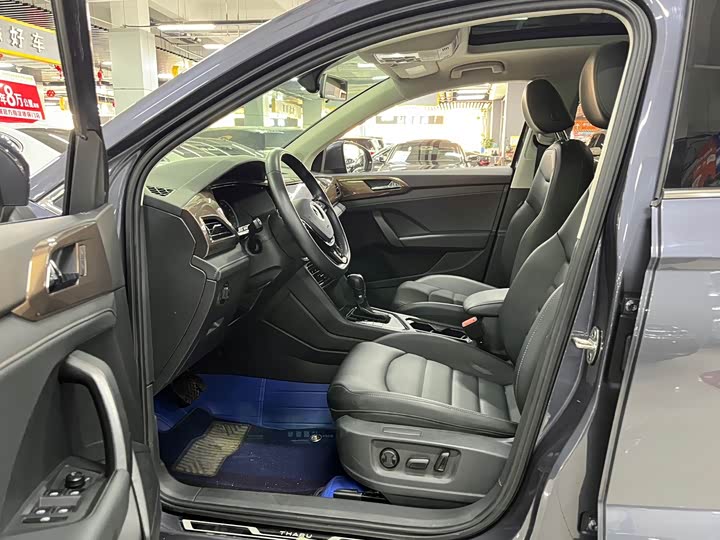 Фото 5 - Volkswagen Tharu