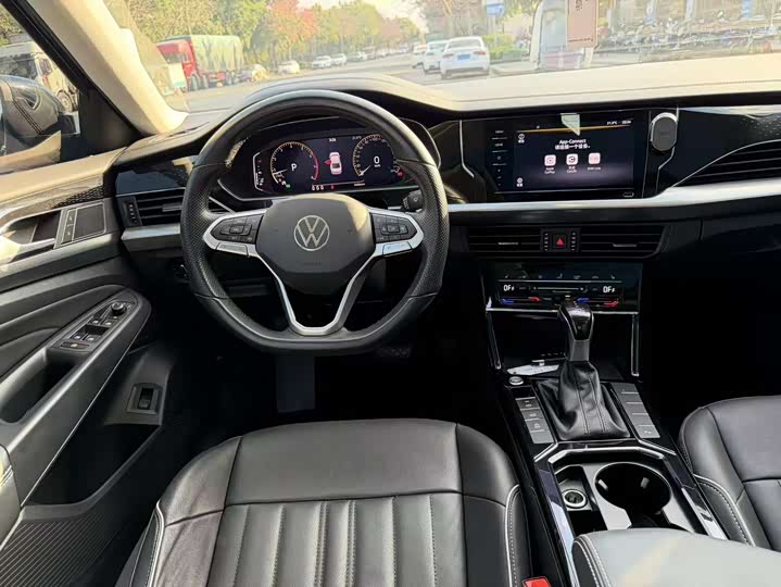 Фото 4 - Volkswagen Passat