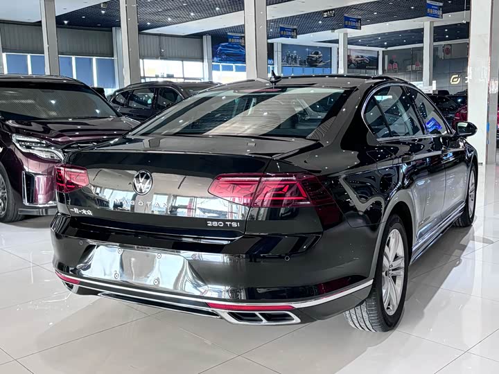 Фото 7 - Volkswagen Magotan