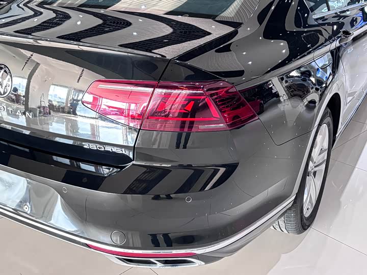 Фото 9 - Volkswagen Magotan