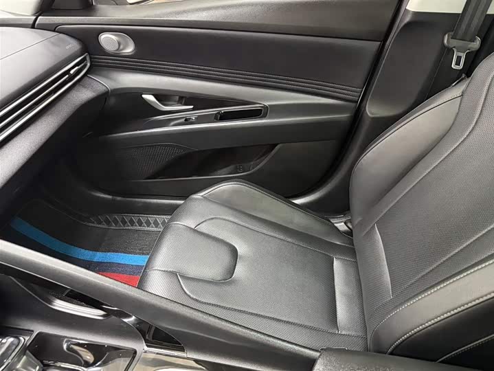 Фото 13 - Hyundai Elantra N line