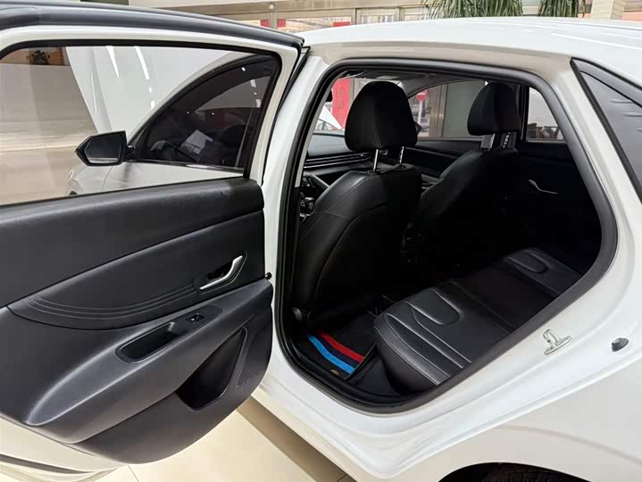 Фото 17 - Hyundai Elantra N line