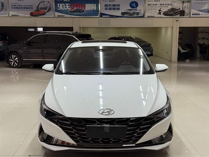 Фото 2 - Hyundai Elantra N line