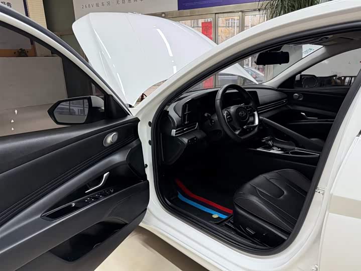 Фото 8 - Hyundai Elantra N line