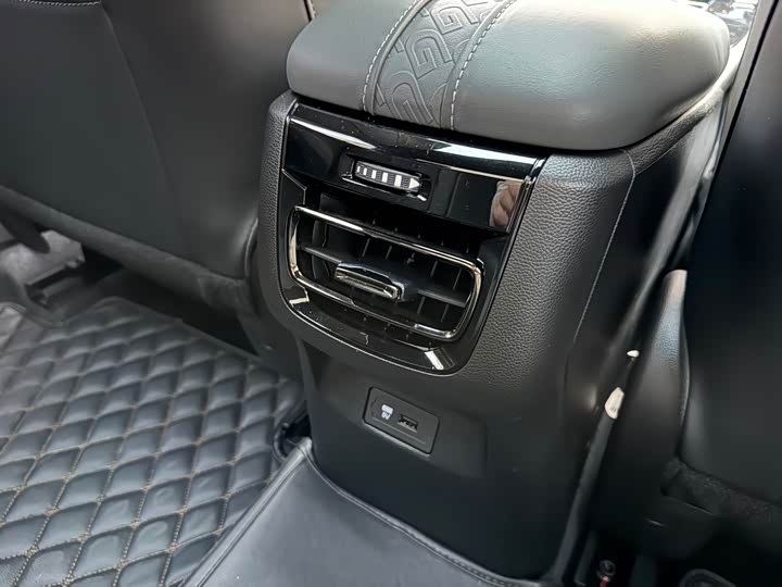 Фото 19 - GAC Trumpchi Empow R