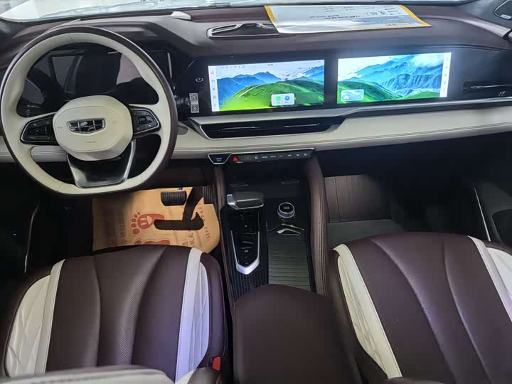 Фото 7 - Geely Monjaro