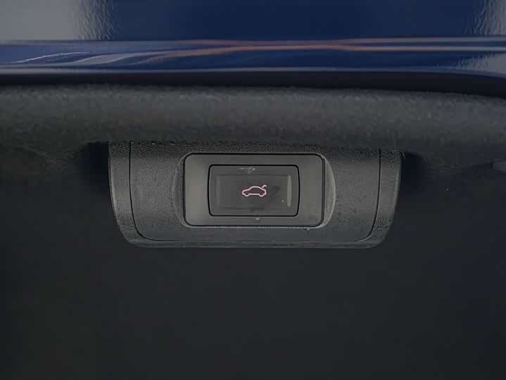 Фото 21 - Lexus ES