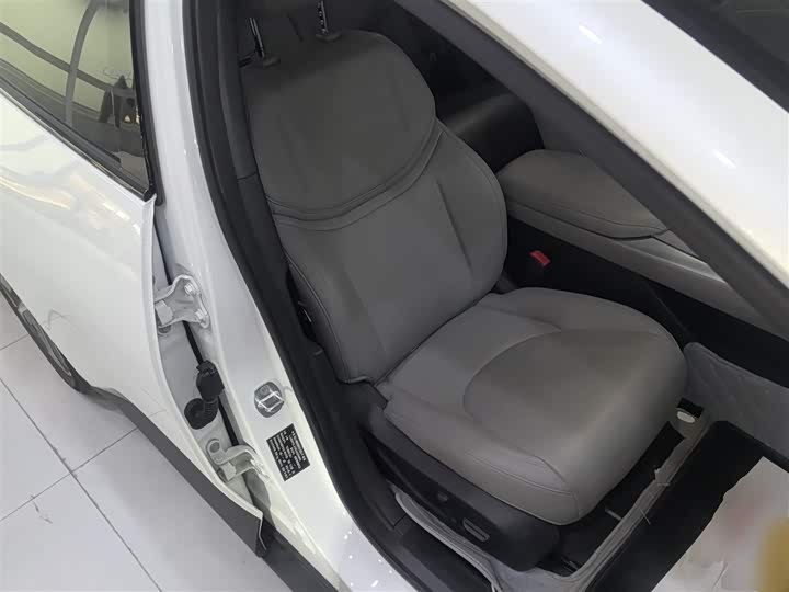 Фото 25 - XPeng Mona M03