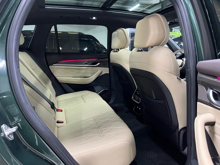 Фото 20 - Geely Monjaro