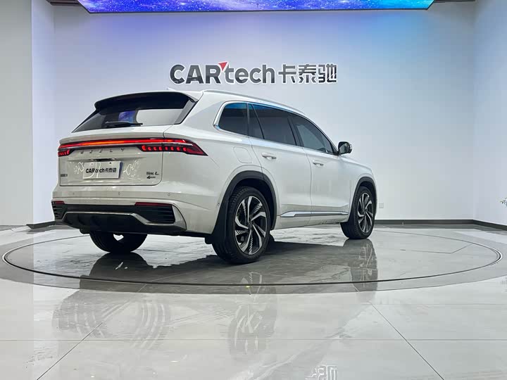 Фото 32 - Geely Monjaro