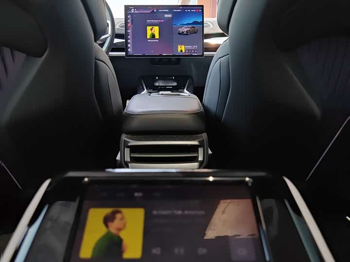 Фото 15 - HiPhi Z