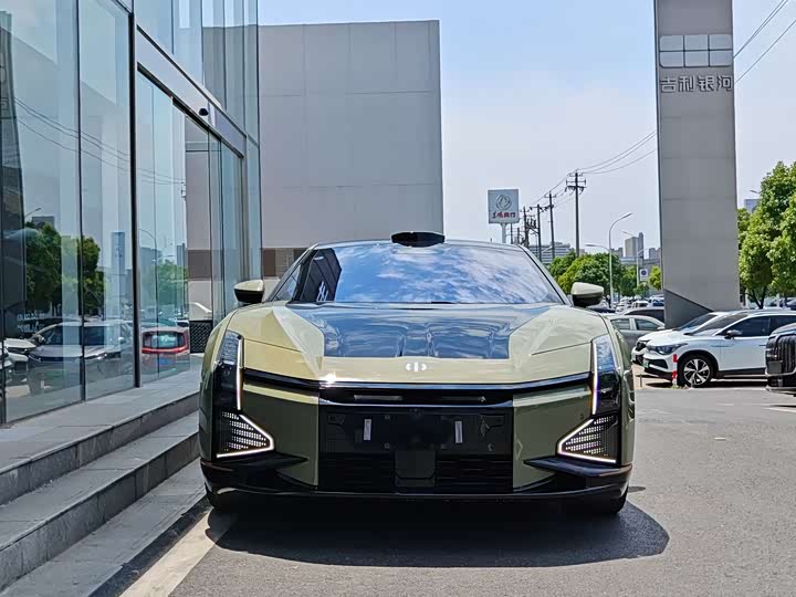 Фото 2 - HiPhi Z