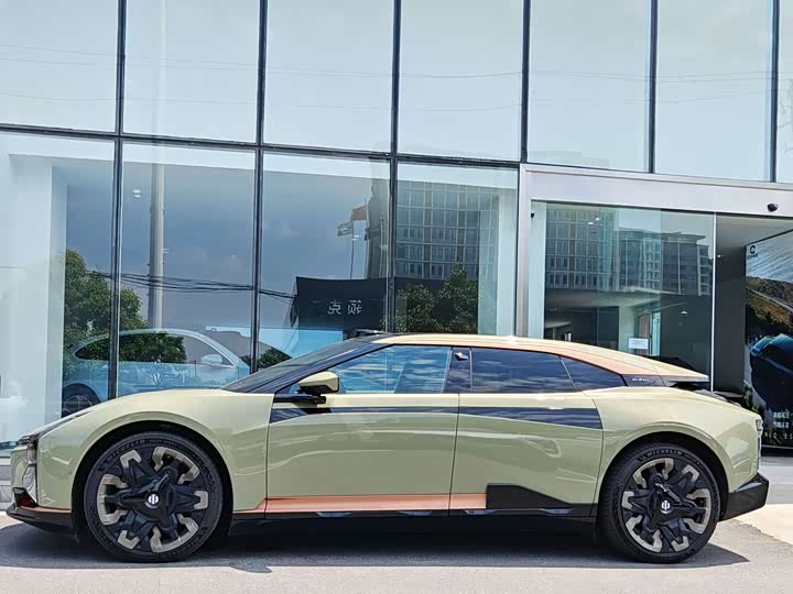 Фото 7 - HiPhi Z