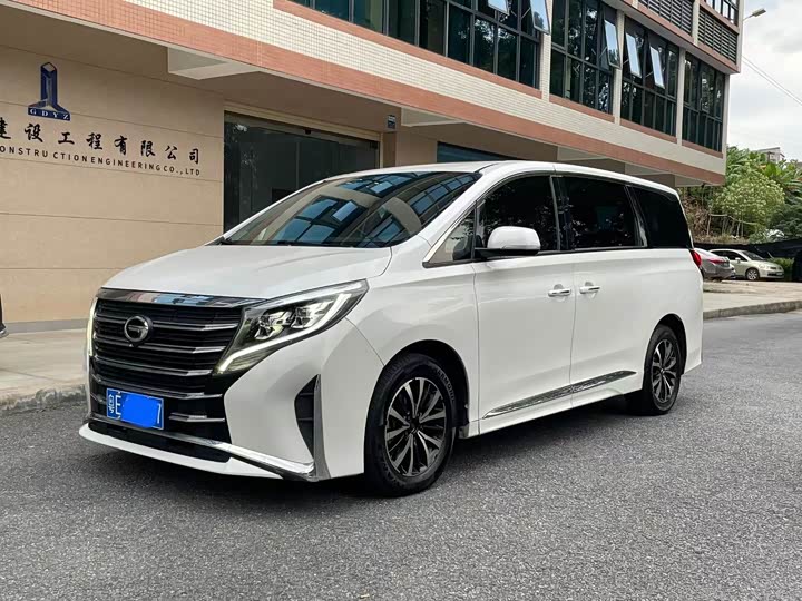 Фото 1 - GAC Trumpchi M8