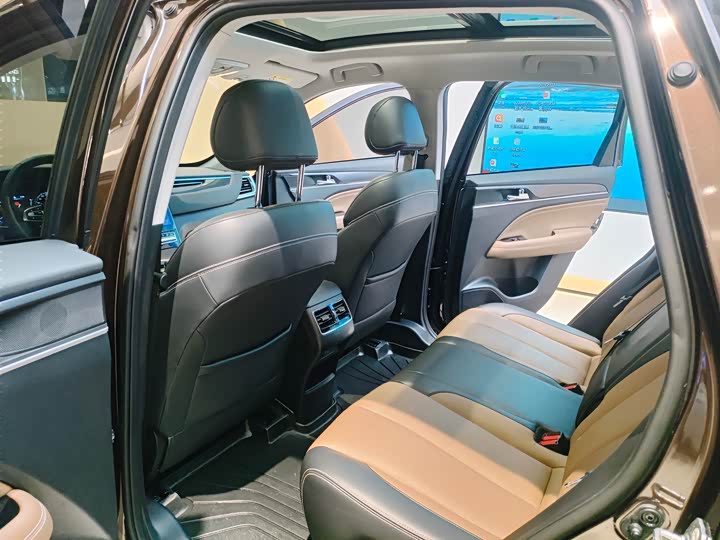 Фото 11 - GAC Trumpchi GS5