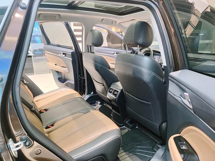 Фото 12 - GAC Trumpchi GS5