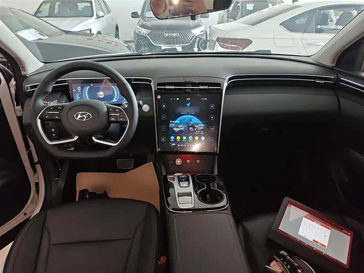 Фото 10 - Hyundai Tucson L