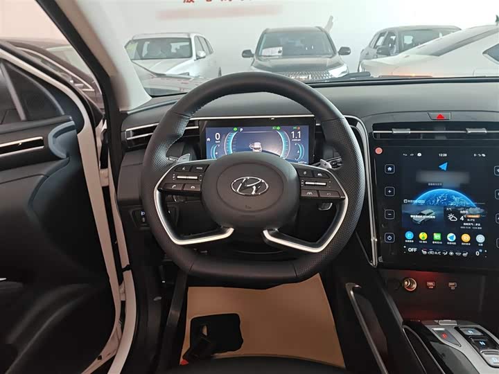 Фото 11 - Hyundai Tucson L