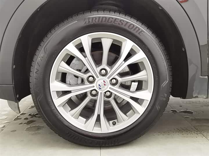 Фото 17 - Buick Envision Plus