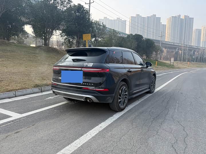 Фото 10 - Lincoln Corsair