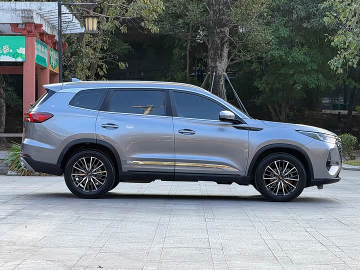 Фото 10 - Chery Tiggo 8 Pro